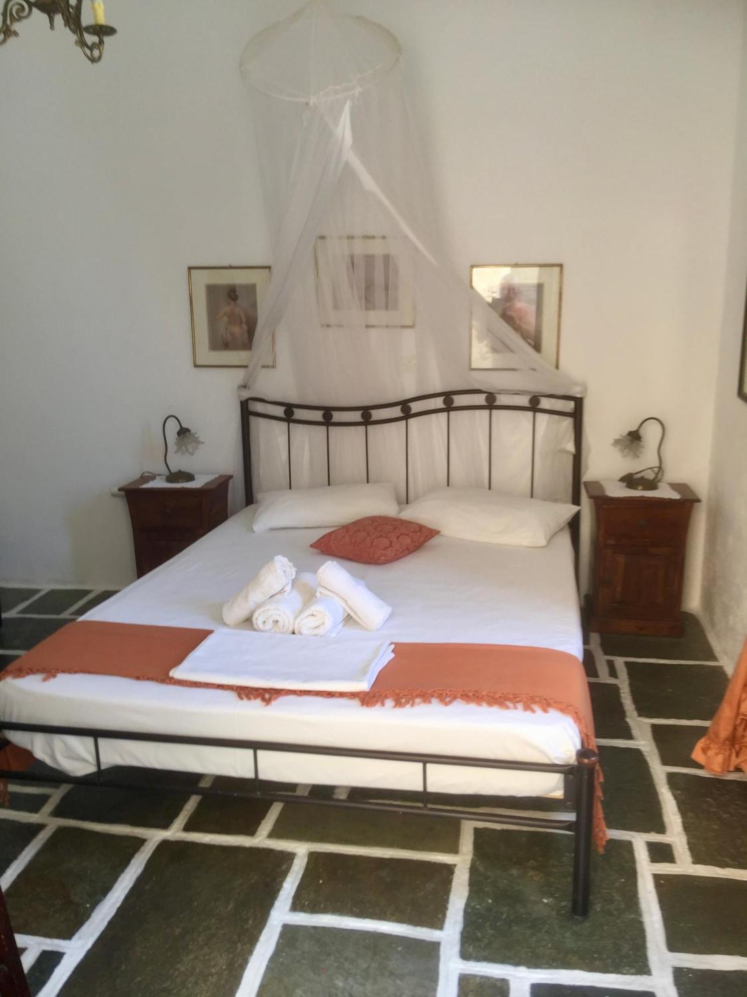 Fanivevisgarden Otel Folégandros Dış mekan fotoğraf